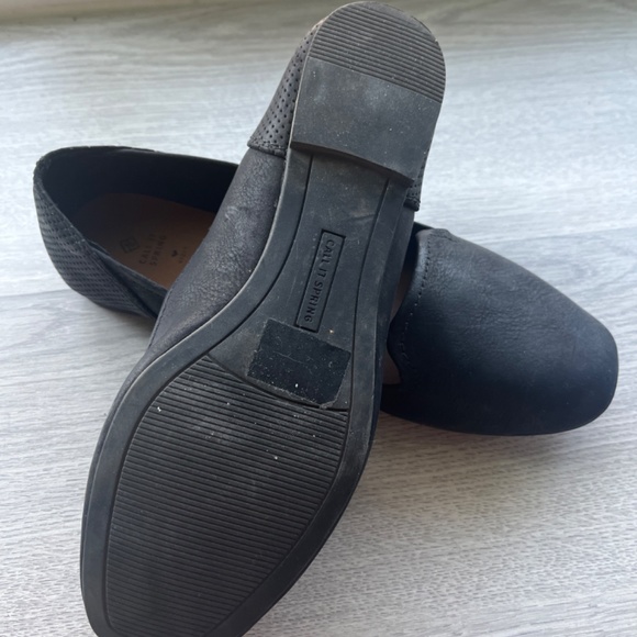 Call it Spring Black Flats - Picture 2 of 2